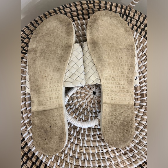 WOMENS size 7 TKEES vanilla woven sandal - Picture 8 of 8